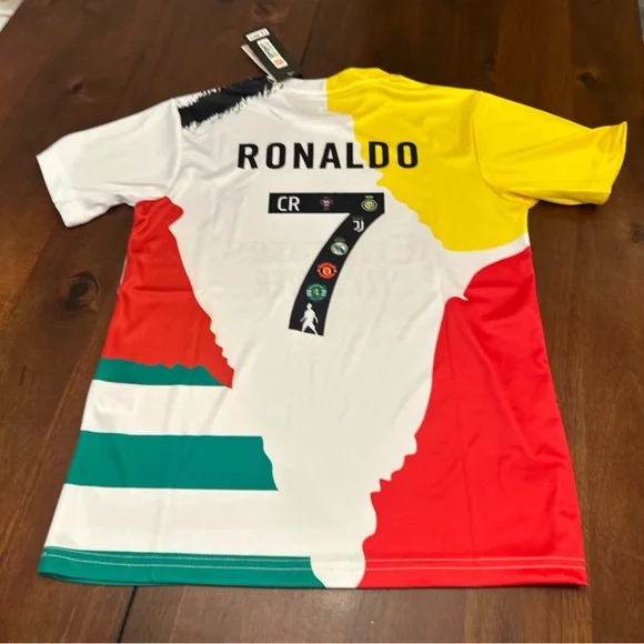 Christiano Ronaldo #7Commemorative Soccer kids Set Jersey/Short Fits Large Youth - Picture 4 of 6